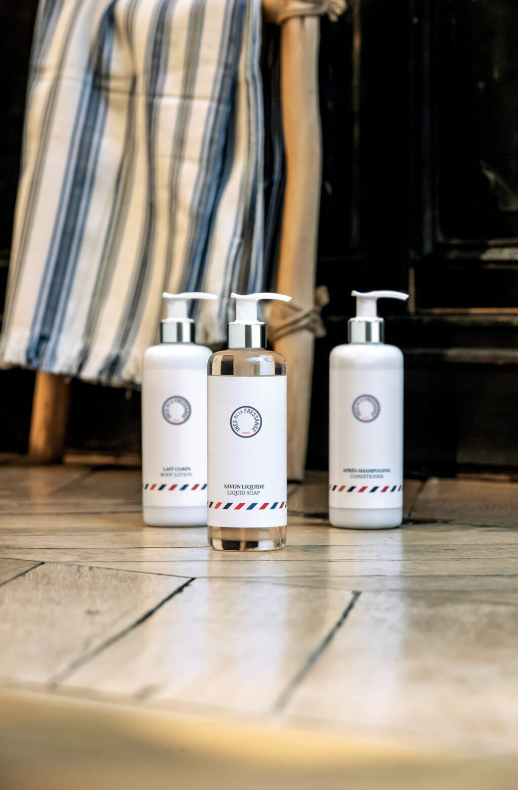 Inès De La Fressange sampon 300 ml pumpás