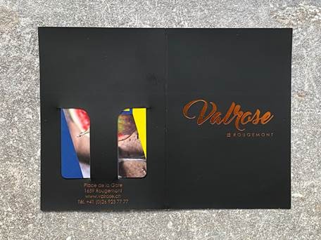 Logózott kulcskártyatartó kihajtható zsebes