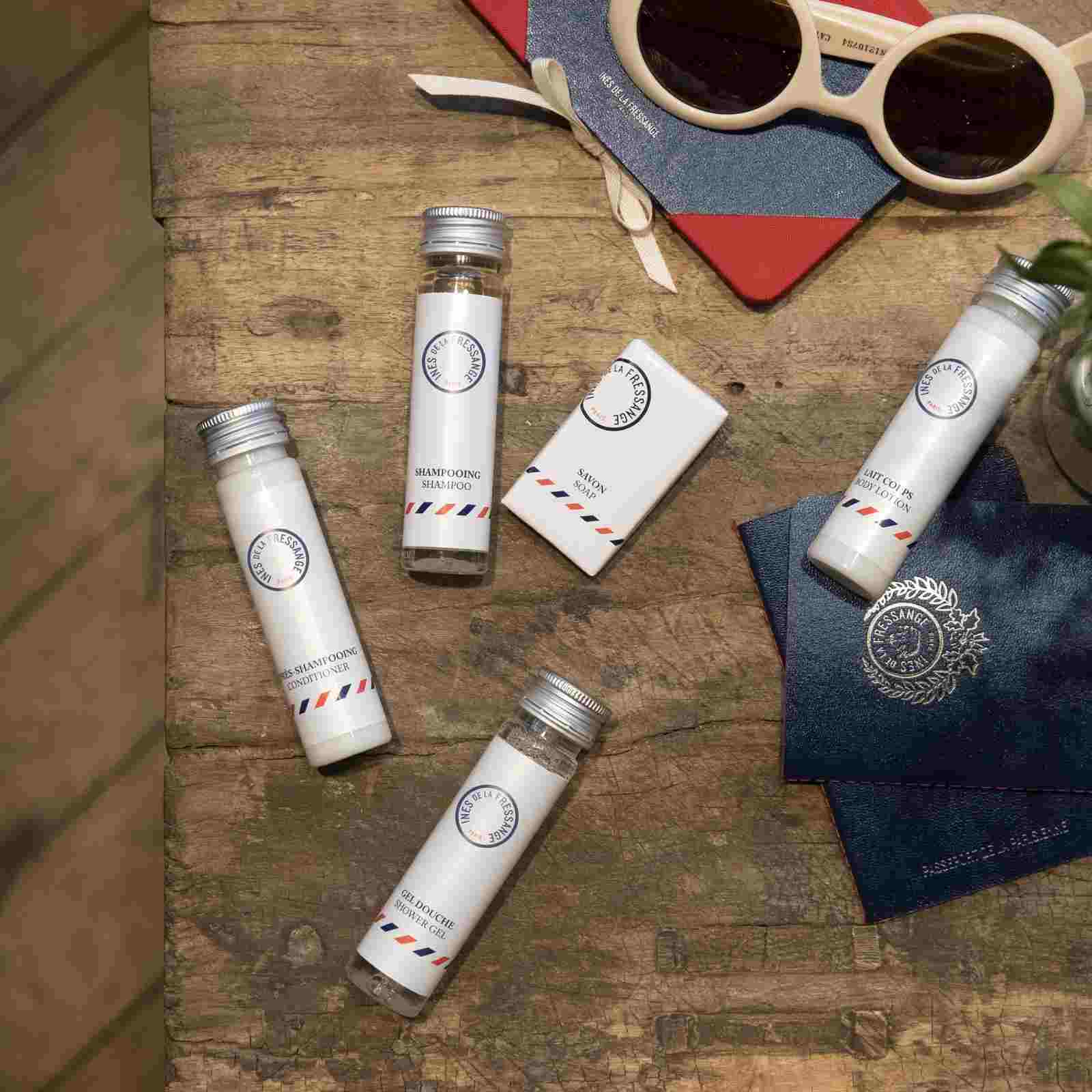 Inès De La Fressange 40 ml-es flakonok és szappan