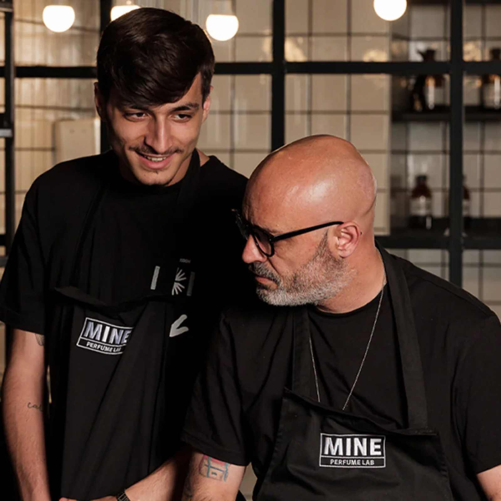 Massimo Annunziata és alkotótársa a MINE olasz illatműhelyében