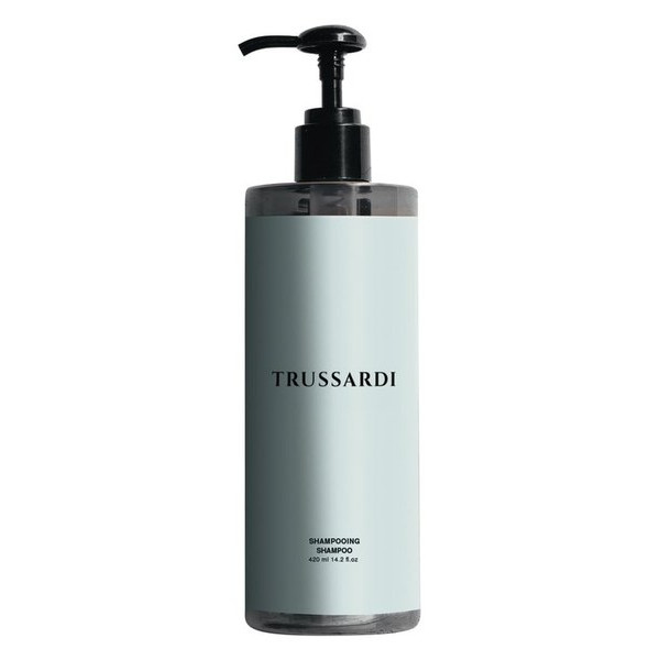 egy 400 ml-es Ghost flakon